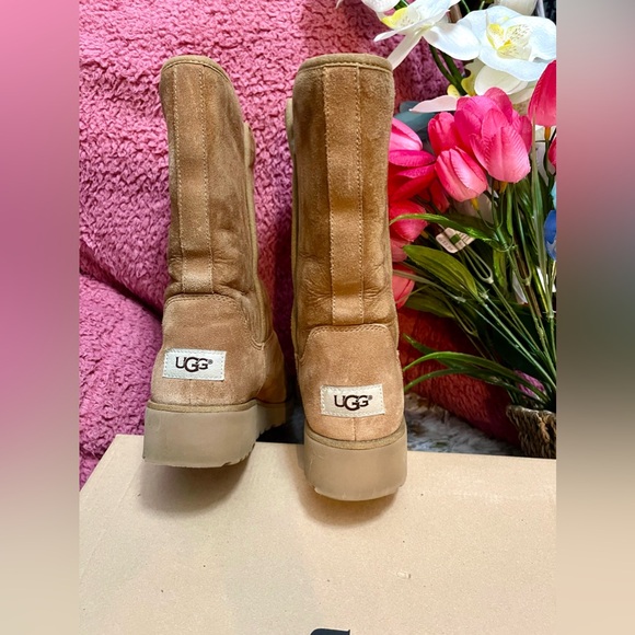 🍁Pre-Loved UGG Amie size 6 suede wedge chestnut - Picture 7 of 10